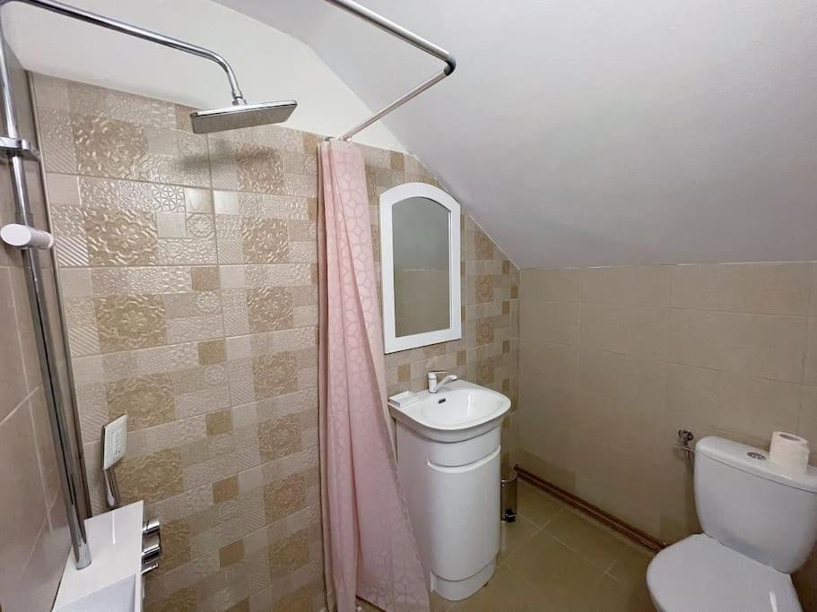 Casa La Doi Nuci Hotel Bradet  Eksteriør billede