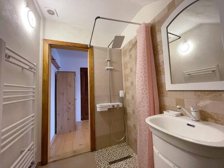 Casa La Doi Nuci Hotel Bradet  Eksteriør billede